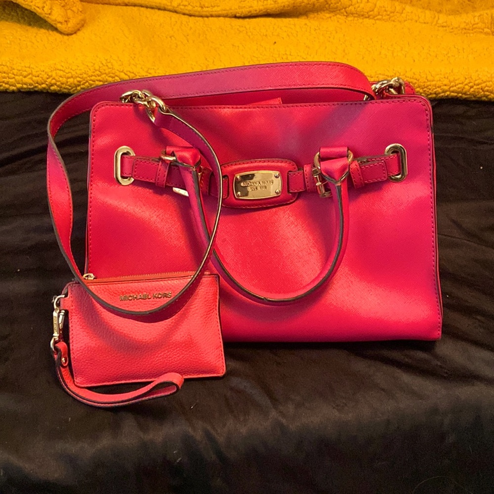 hot pink Micheal kors crossbody bag with matching ID wristlet